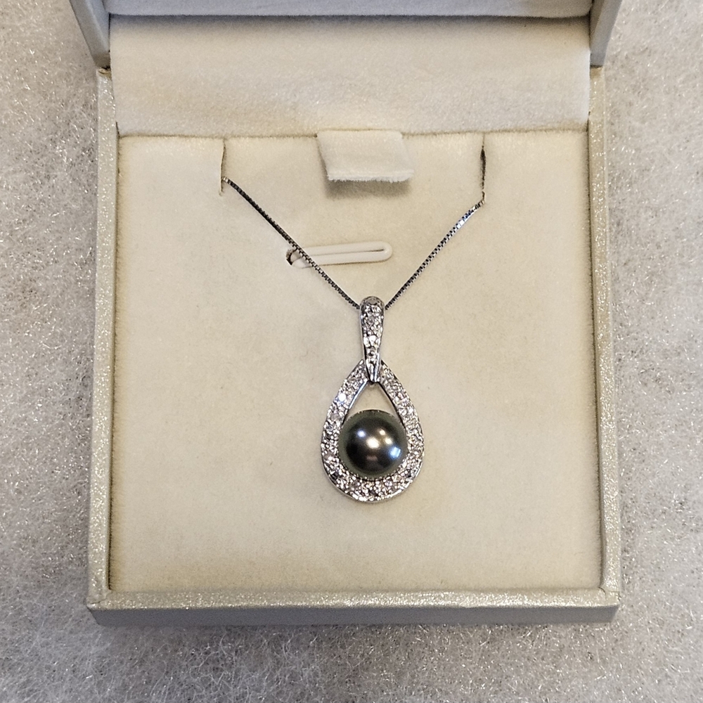 Elegant Silver Pearl and Diamond Pendant Necklace